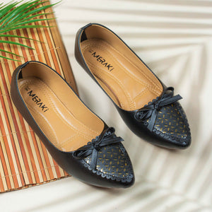 Sierra Black Flat shoe for women