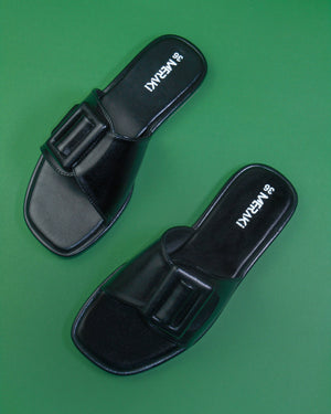Fiona Black Flat Sandal for women